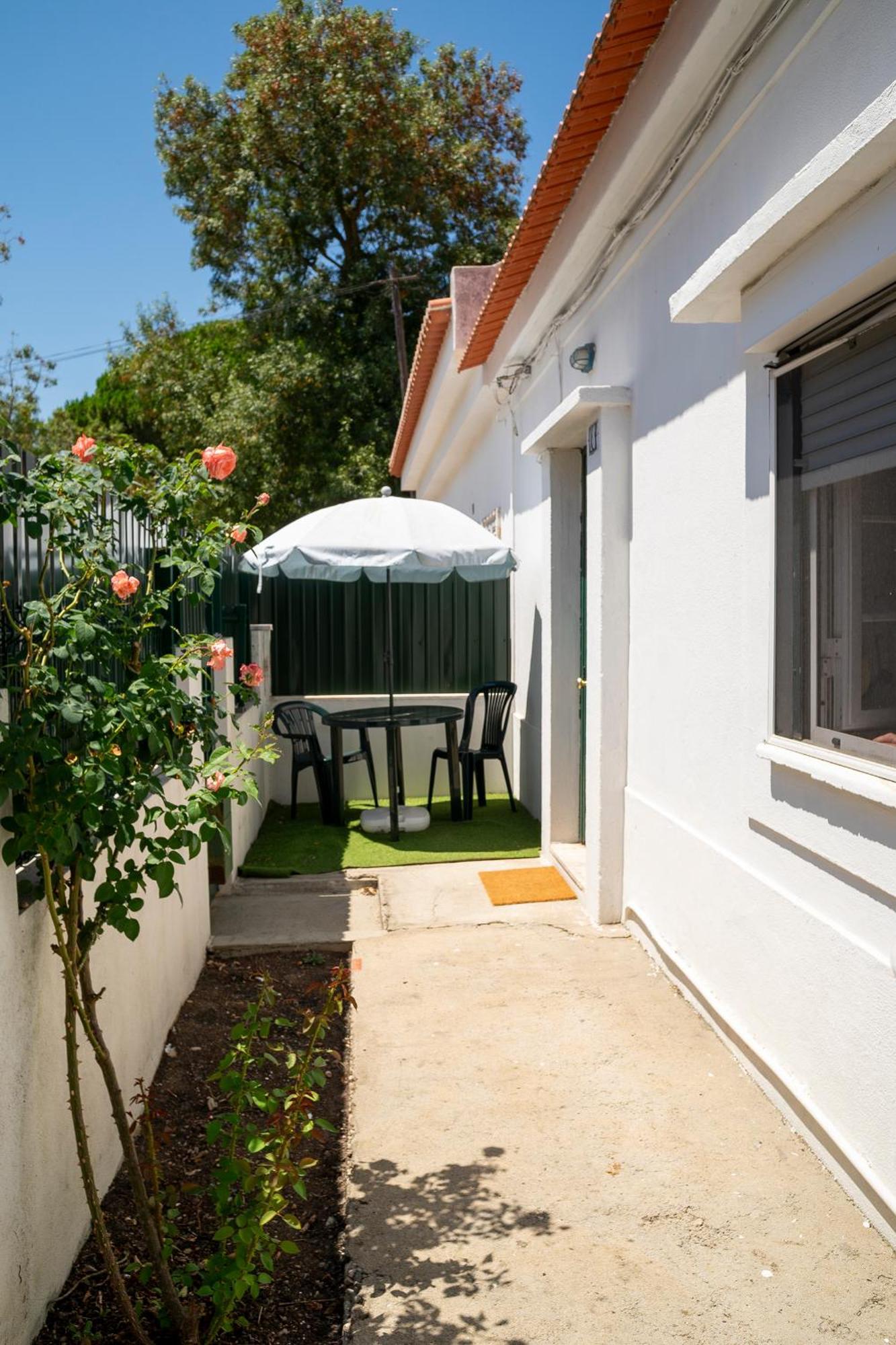 Front House Apartament *
